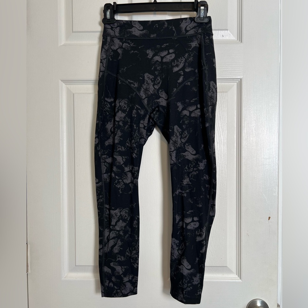 NWT Gymshark KK Fit 7/8 Leggings